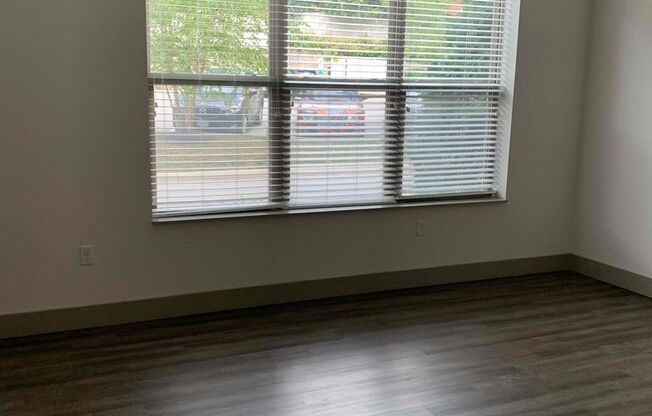 1 bed, 1 bath, 615 sqft, $1,495, Unit 3240-102
