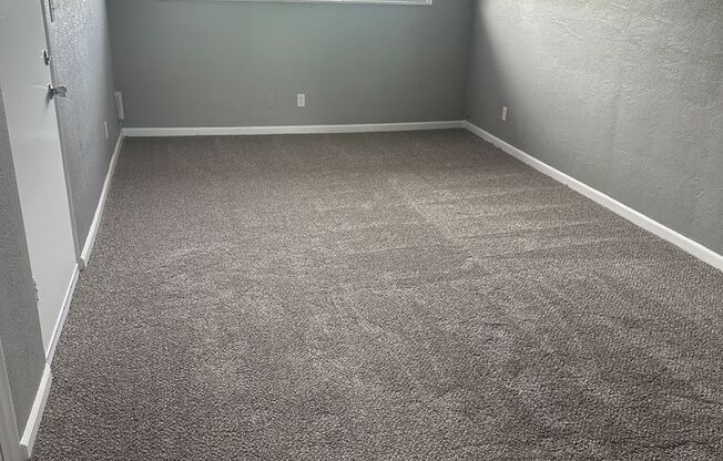 2 beds, 1 bath, 750 sqft, $970, Unit B07 1060 14