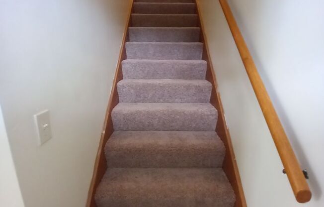 2 beds, 1.5 baths, 900 sqft, $1,440, Unit F-5