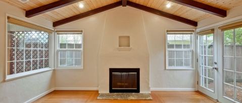 832 Los Robles Ave
