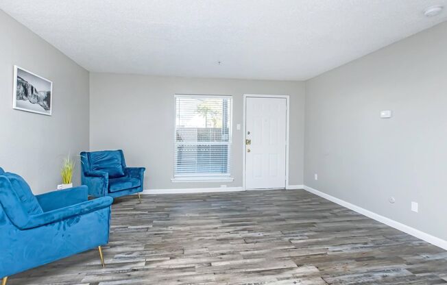 1 bed, 1 bath, 651 sqft, $1,255