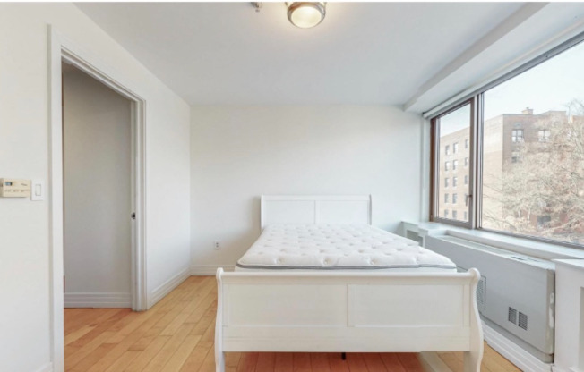 6405 YELLOWSTONE BLVD