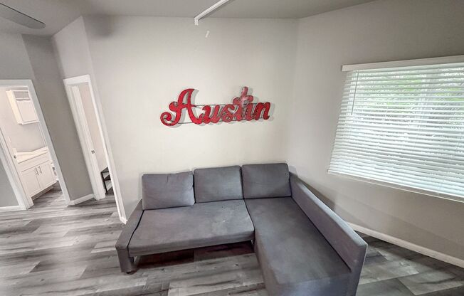 4 beds, 2 baths, $2,200, Unit 4/2