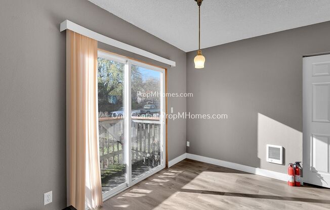 2 beds, 1 bath, $1,749