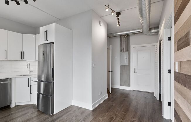 1 bed, 1 bath, 373 sqft, $1,750, Unit 506