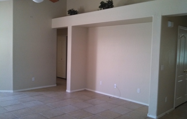 3 beds, 2 baths, $1,750