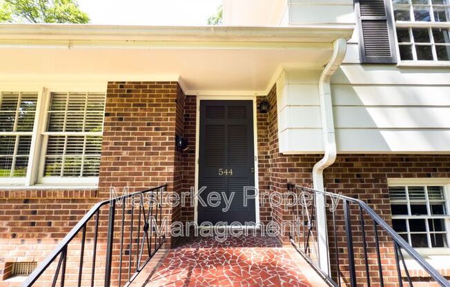 544 ELLYNN DR