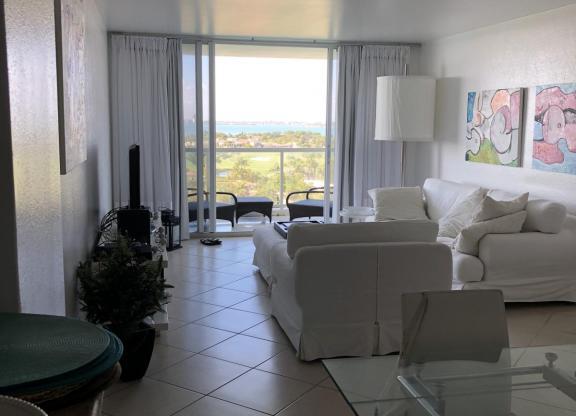 2 beds, 2 baths, 1,190 sqft, $3,950