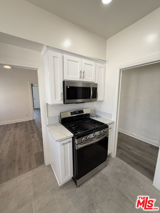 1458 W 36 ST