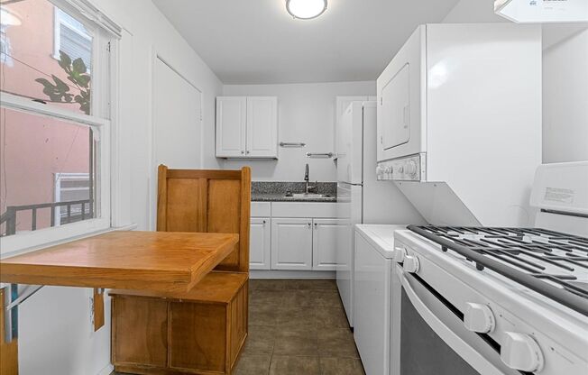 320 Columbia Ave