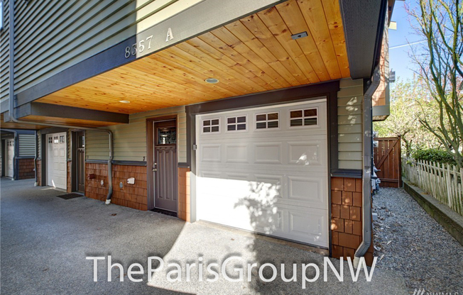 Stylish & Spacious 3br TH – Great Ballard Phinney Ridge Location!