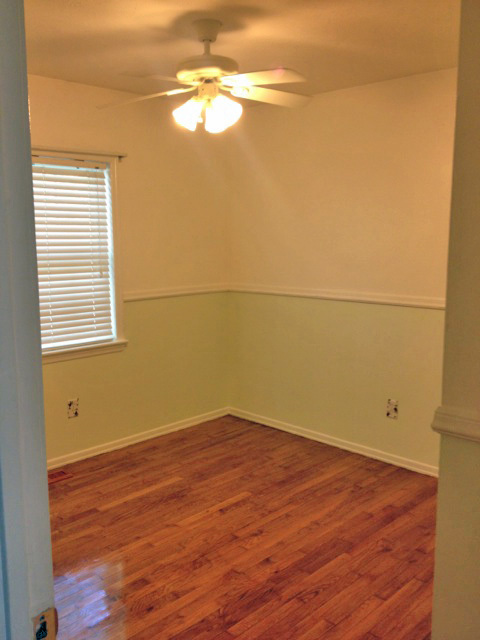 SUMMER SPECIAL-REDUCED RENT! LOVELY 3 BR House! HW Floors, Pets Ok! Off-Street Parking
