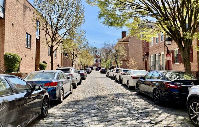 Society Hill 1bd w/ Garage Parking and Pool