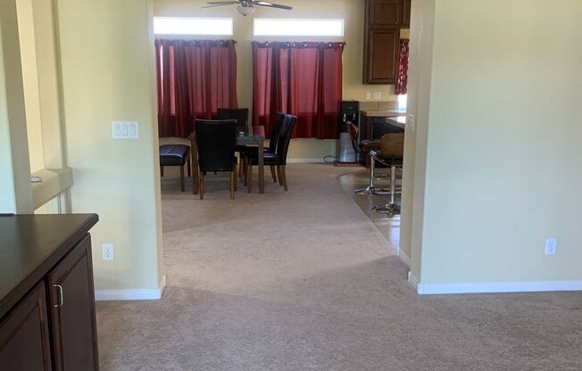 5 beds, 3.5 baths, $2,895