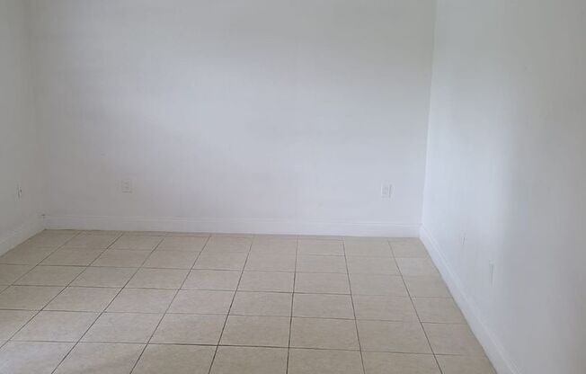 1 bed, 1 bath, $1,900, Unit 1545-204