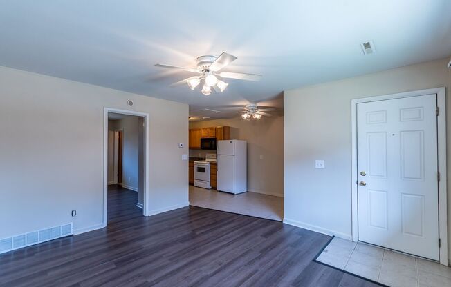 1 bed, 1 bath, 525 sqft, $825, Unit Unit 3585-04