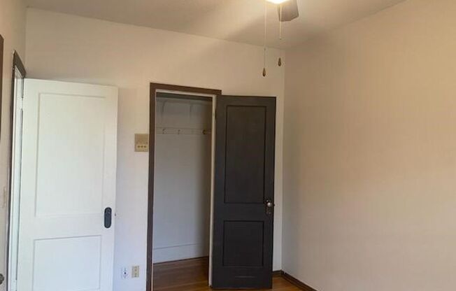 1 bed, 1 bath, 410 sqft, $945, Unit 8 - 24