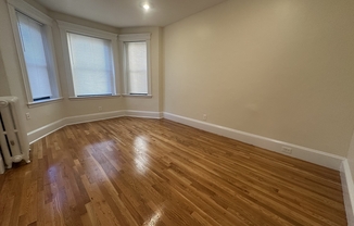 1 bed, 1 bath, 776 sqft, $3,500, Unit 9