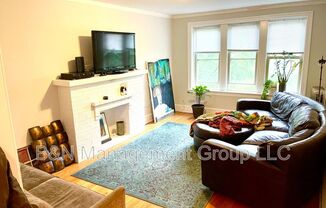 1721 W AINSLIE