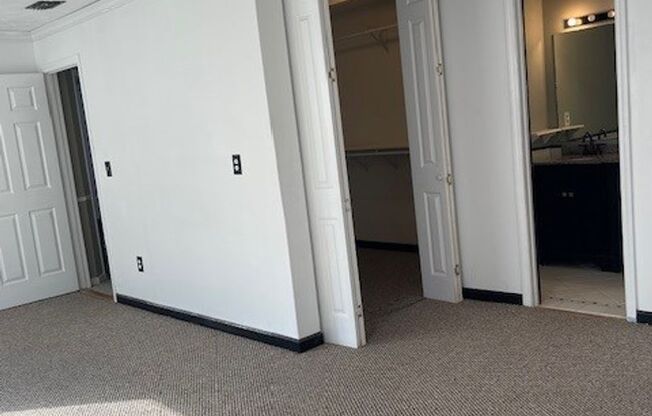 6800-6 Willowbrook Blv