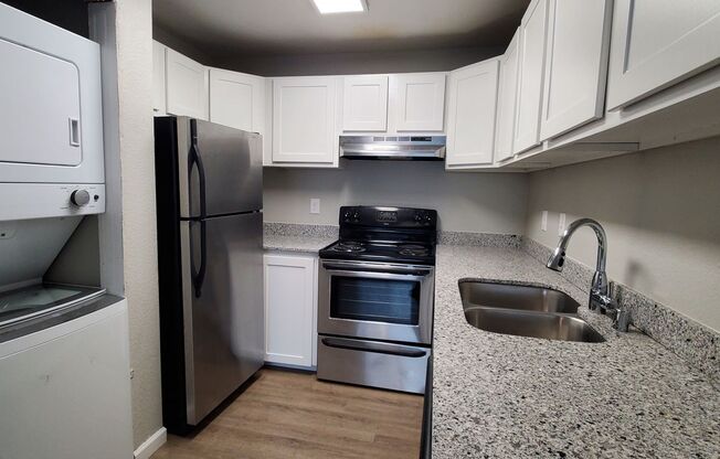 3 beds, 2 baths, 643 sqft, $2,450, Unit A103