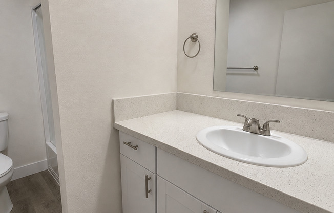 2 beds, 1 bath, 900 sqft, $1,545, Unit 21