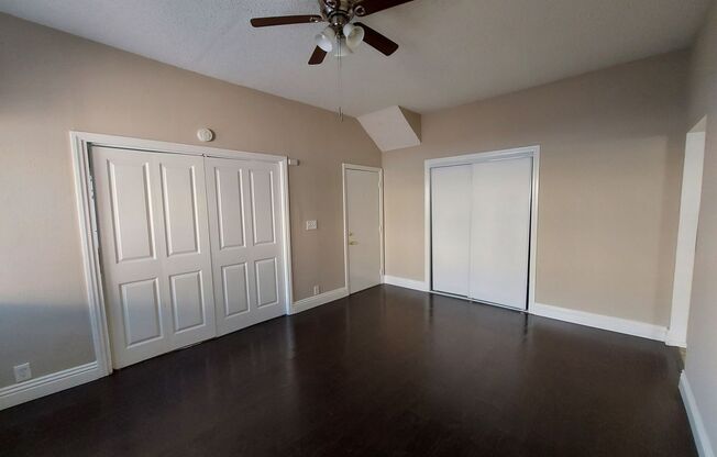 2 beds, 1 bath, $1,995, Unit 12