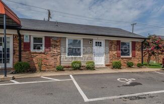 5810 CEDARS E CT