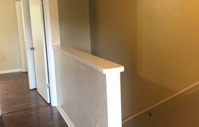 Nice Town House close to UF and right next to community pool