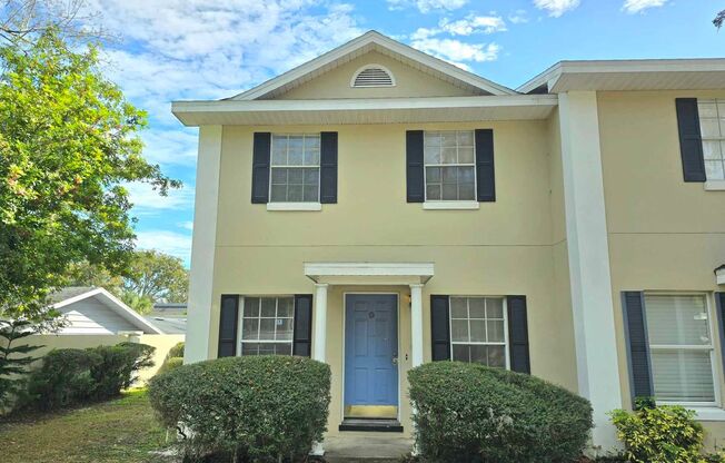 850 E Lime St, Unit #9: 2 BED/2.5 BATH- Townhouse FOR RENT