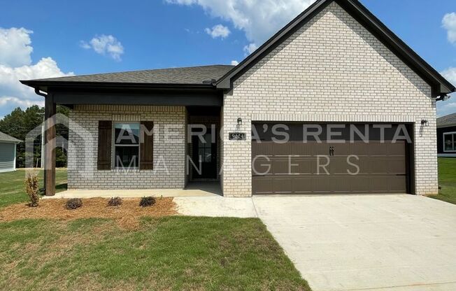 New Construction Home for Rent in Tuscaloosa, AL!!! Sign a 13 month lease by 4/30/24 to receive ONE MONTH free!