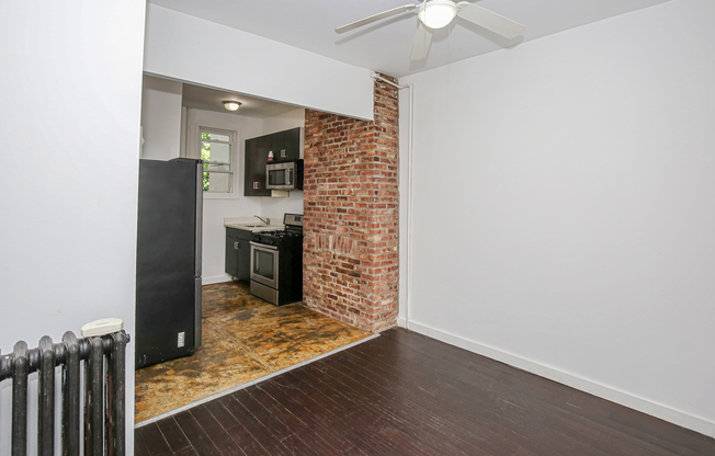221 HOWARD AVE