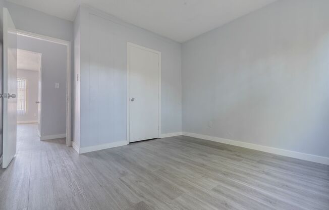 2 beds, 1 bath, $2,095, Unit Unit 13