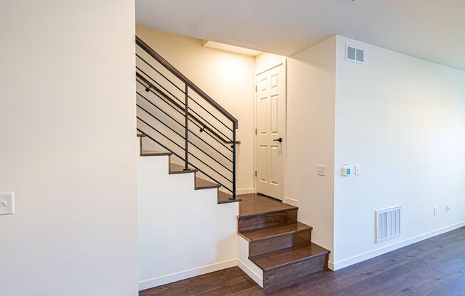 2 beds, 1.5 baths, 1,116 sqft, $2,695, Unit 103