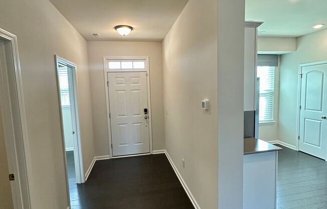 3BR/2.5BA Townhouse in Rea Farms