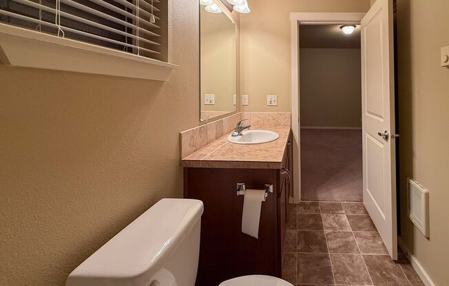 2 beds, 2 baths, 1,090 sqft, $1,600, Unit 519-07