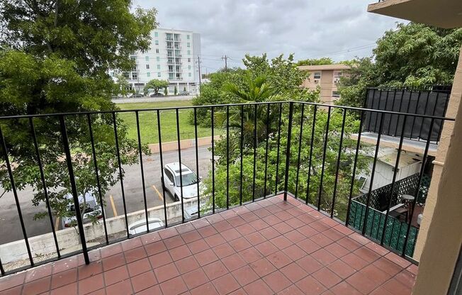 2135  Little Havana - 2135