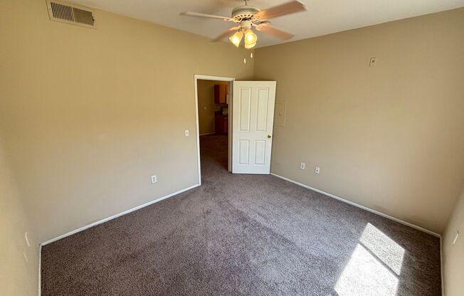 1 bed, 1 bath, $1,295, Unit # 1713