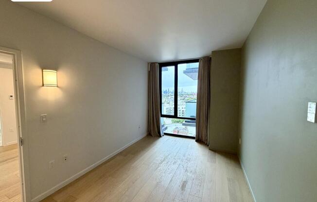 2 beds, 2 baths, 708 sqft, $4,000, Unit 11H