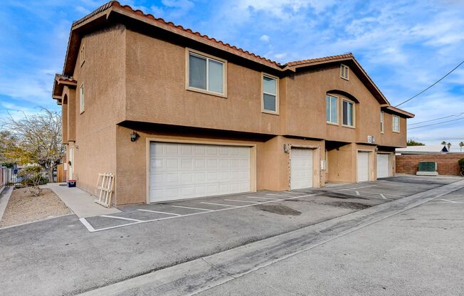 3 beds, 2 baths, 1,144 sqft, $1,955.5, Unit 452 Hunter Dr Unit 1