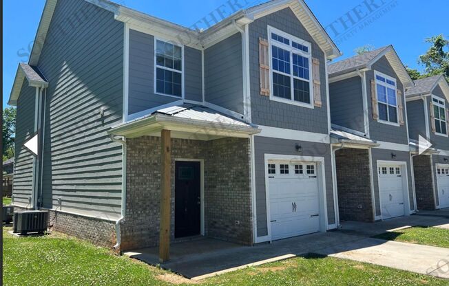 2 beds, 2.5 baths, 1,600 sqft, $1,300, Unit Building M, Apartment 2