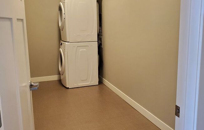 1 bed, 1 bath, $1,295, Unit 340