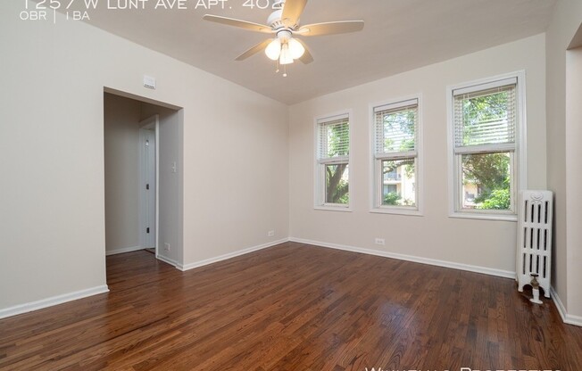 1257 W Lunt Ave 402