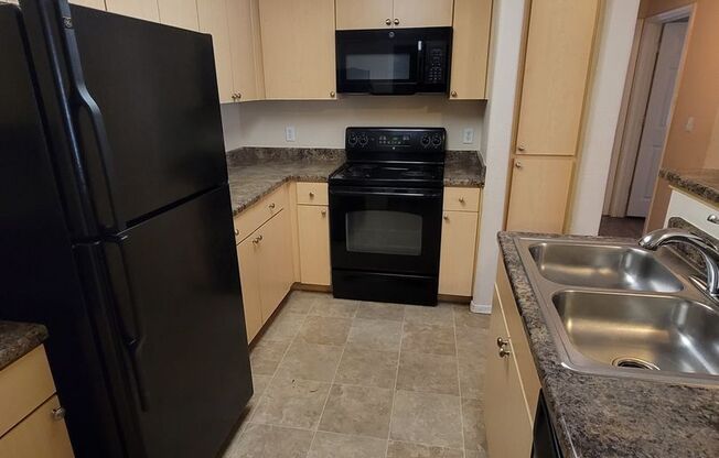 2 beds, 2 baths, $1,750