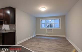 530 W Surf St 512