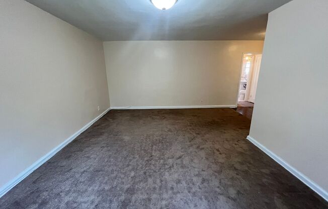 1 bed, 1 bath, $2,200, Unit Apt C1