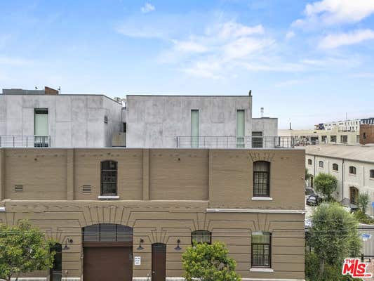 940 E 2 ST