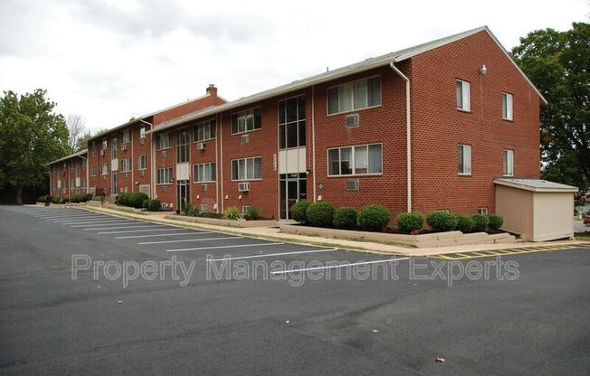 2314/2318/2322/2326/2330-Glendale Terrace -