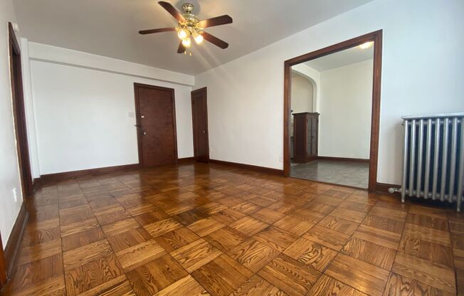 Studio, 1 bath, 400 sqft, $825, Unit 218