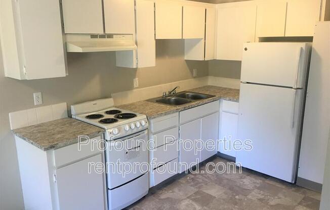 221 SE 12 AVE